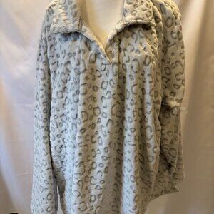 NWT MULTIPLES Gray & White Color Top with Long Sleeves (100% Polyester) - 3x